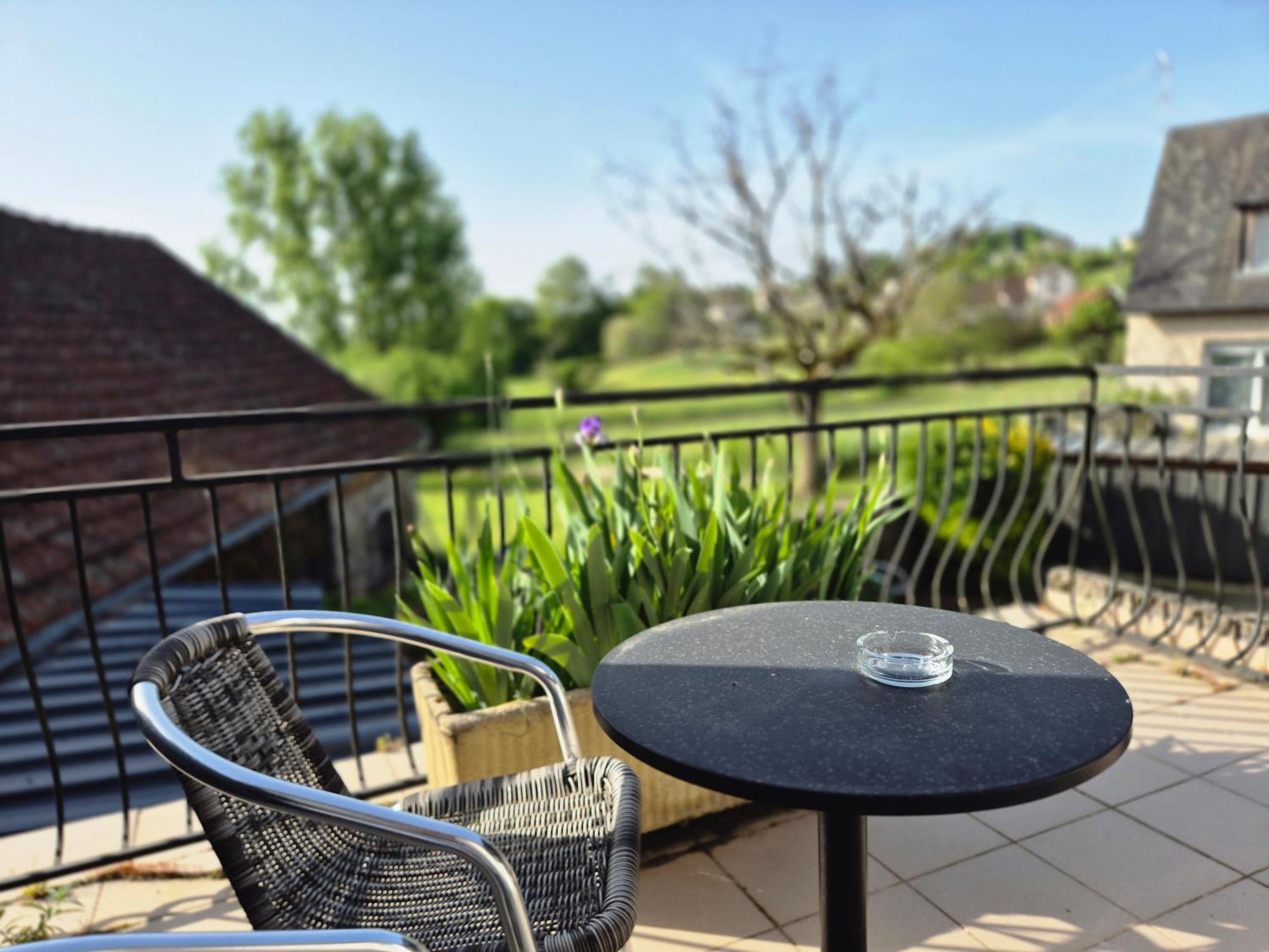 Logis Hotel Restaurant L'Oustal Нав Экстерьер фото